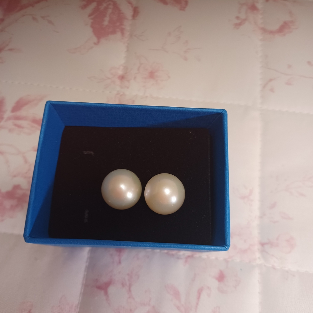 JTV Classic White Pearl Button Earrings